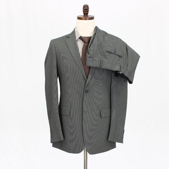 J. Ferrar 38L 34x31 Gray Striped 2-Button Suit R487